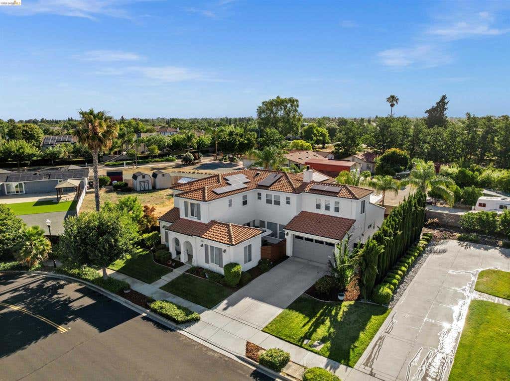 Photo of 1596 Cherry Blossom Ct Ct, Brentwood, CA 94513 (MLS # 41137342)