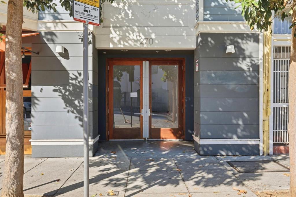 270 Valencia Street 205