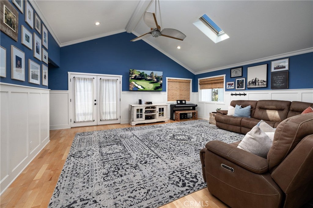 331 Walnut Street, Newport Beach CA 92663 - Photo 29