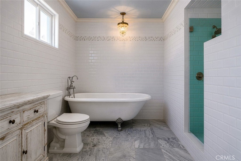 331 Walnut Street, Newport Beach CA 92663 - Photo 25