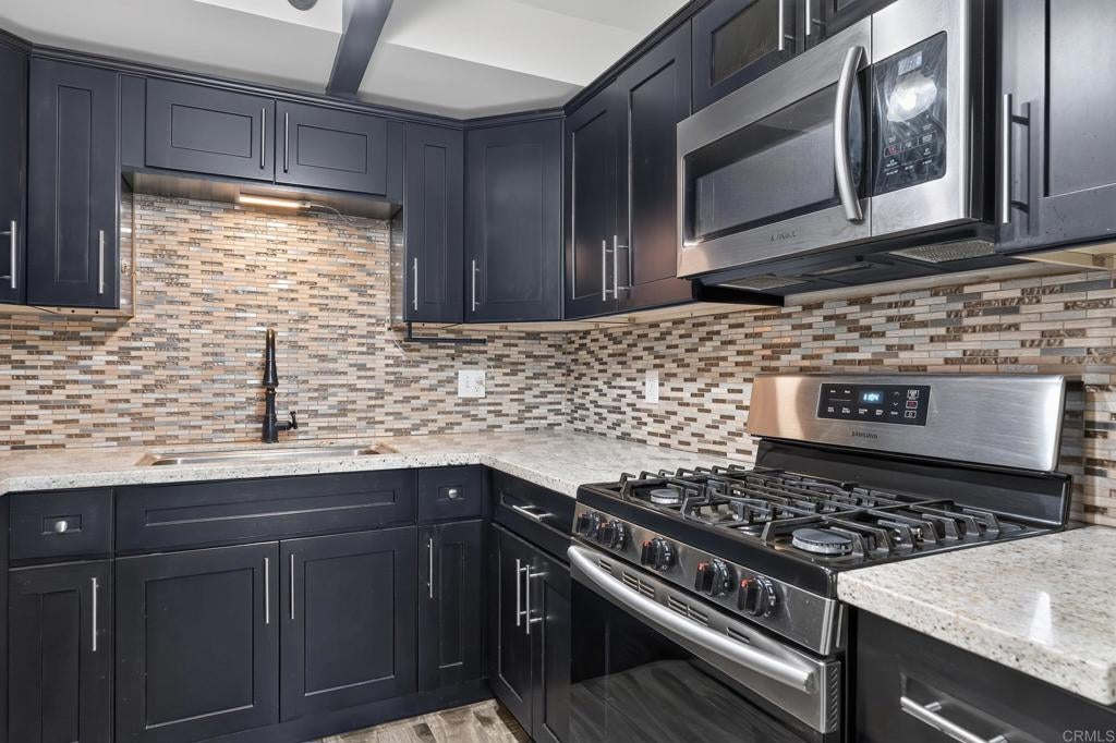 332 E Fairway Blvd