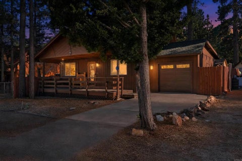 Photo of 332 E Fairway Blvd BLVD, Big Bear City, CA 92314 (MLS # PTP2606741)