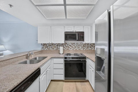 Tiny photo for 500 E Amado Road #511, Palm Springs, CA 92262 (MLS # 219152618DA)