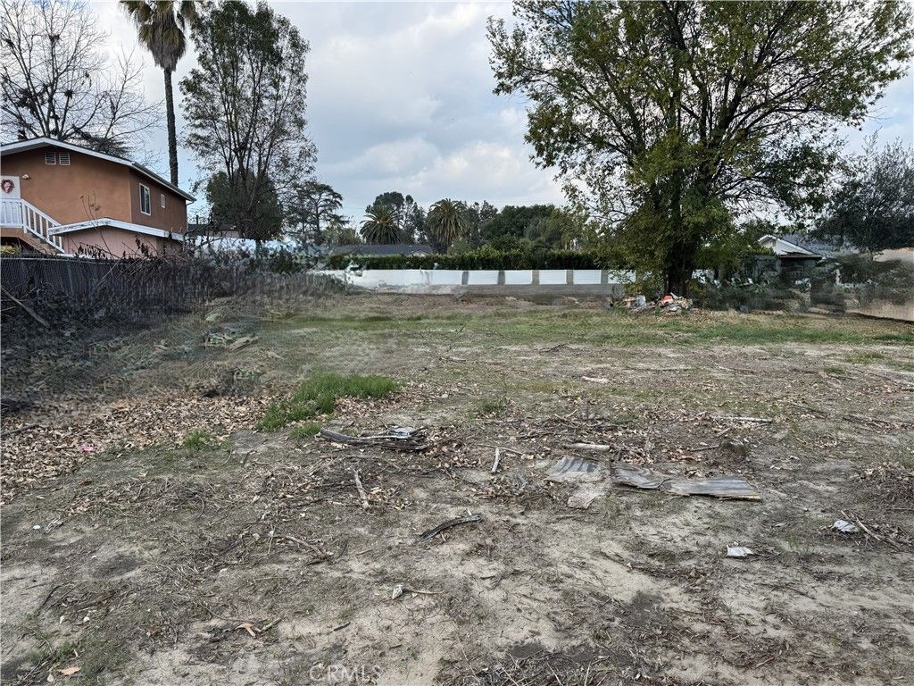 Photo of 17545 Community Street, Northridge, CA 91325 (MLS # SR26017850)