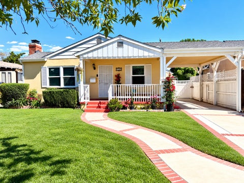 Photo of 710 Frederic St. ST, Burbank, CA 91505 (MLS # SR26216433)