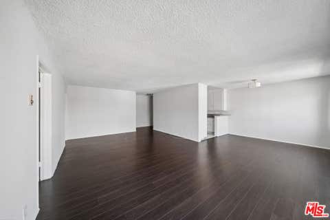 Photo of 105 S Orlando Avenue #201, Los Angeles, CA 90048 (MLS # 26872817)