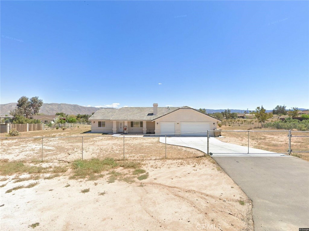 Price Just Reduced to $545,000!
Don’t miss this opportunity—this spacious 4-bedroom, 2-bathroom single-story home on 1.21 acres was just reduced from $554,000 to $545,000. Built in 2017 and offering nearly 2,000 sq. ft. of living space, this property delivers the perfect balance of modern style, comfort, and room to grow.
Inside, you’ll find an airy open floor plan with high ceilings and a seamless layout ideal for entertaining and everyday living. The sleek kitchen features granite countertops, stainless steel appliances, and a curved island perfect for serving, snacking, or gathering with family and friends.
The private primary suite includes a walk-in closet and an ensuite bathroom with dual vanities and a soaking tub—the perfect spot to relax and unwind. Three additional bedrooms offer flexibility for a home office, guest rooms, or extra space for the whole family.
Outside, the possibilities are endless! With 1.21 acres of flat, usable land, there’s room for RV parking, a workshop, custom landscaping, or even a pool and patio area. And with no HOA, you have the freedom to truly make it your own.
Conveniently located near schools, shopping, dining, and freeway access, this home is ideal for commuters and growing families alike.
Now priced to sell—schedule your private tour today and don’t miss out on this exceptional value in Hesperia!