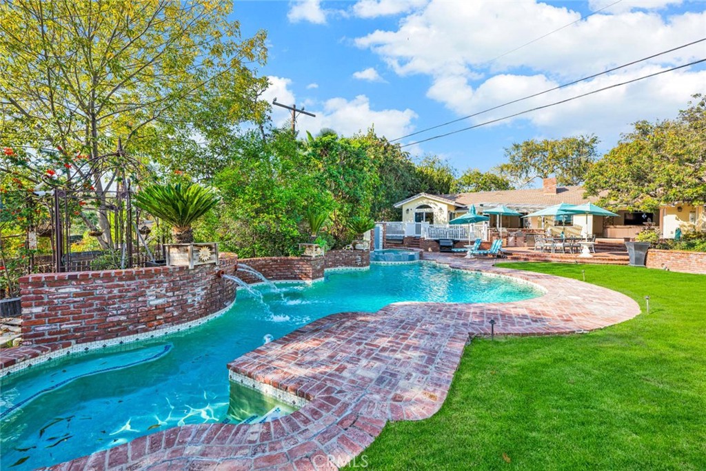 1419 N Richman Knoll