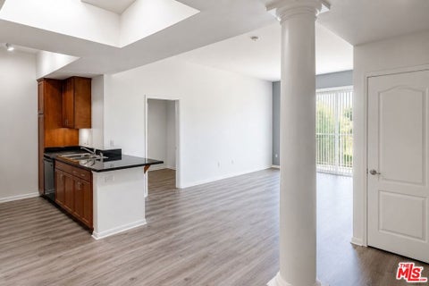Photo of 4060 Glencoe Avenue #312, Marina Del Rey, CA 90292 (MLS # 26919663)
