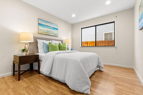Tiny photo for 4426 Desin Drive, San Jose, CA 95118 (MLS # ML82037579)
