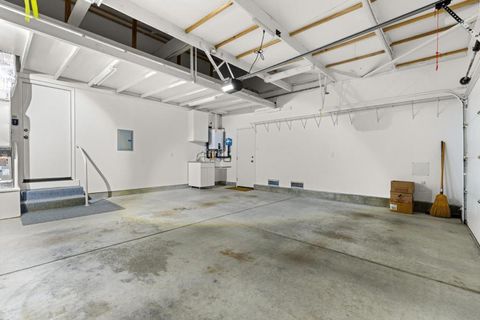 Tiny photo for 4426 Desin Drive, San Jose, CA 95118 (MLS # ML82037579)