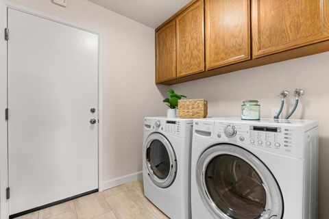 Tiny photo for 4426 Desin Drive, San Jose, CA 95118 (MLS # ML82037579)