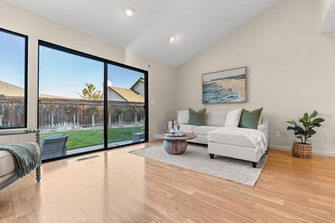 Tiny photo for 4426 Desin Drive, San Jose, CA 95118 (MLS # ML82037579)