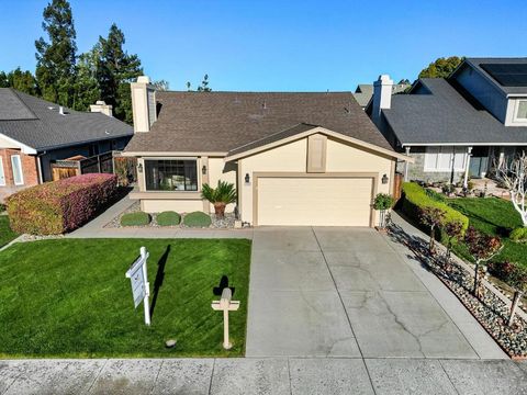 Tiny photo for 4426 Desin Drive, San Jose, CA 95118 (MLS # ML82037579)