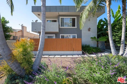 Photo of 1929 S Corning Street #apt 5, Los Angeles, CA 90035 (MLS # 26103659)