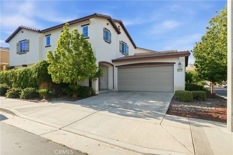 Photo of 10427 Peregrine Place, Moreno Valley, CA 92557 (MLS # IV26099732)
