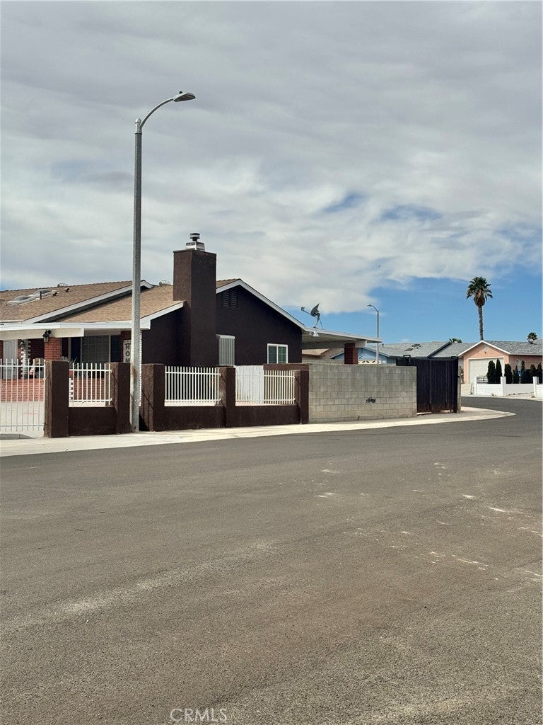 900 CHATEAU Way