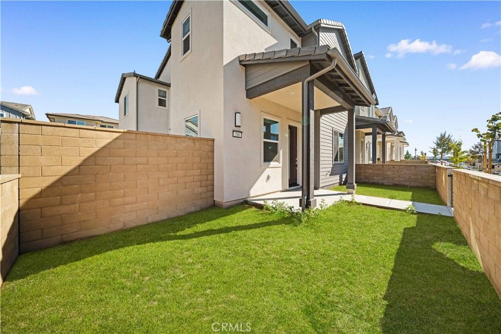 Photo of 289 Shoveler, Irvine, CA 92618 (MLS # WS25266646)