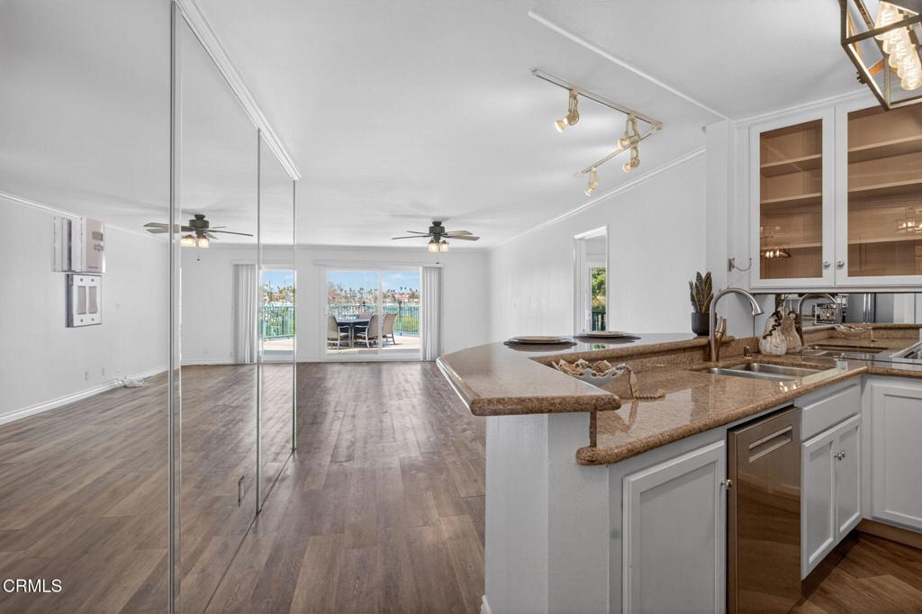 3101 Peninsula Road 121