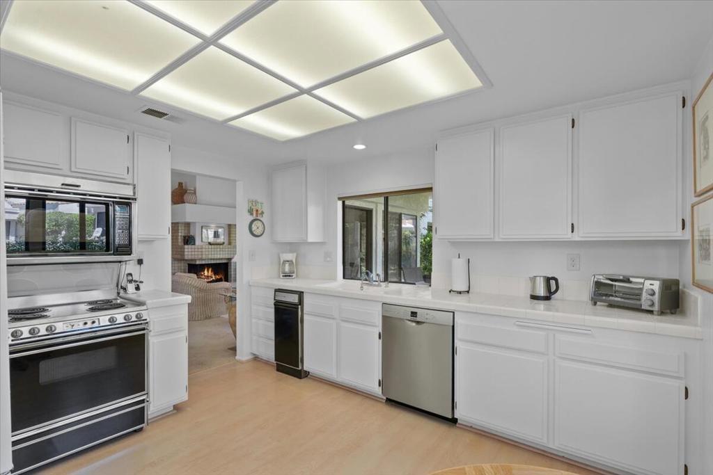 Santa Rosa Cove Coun - Residential