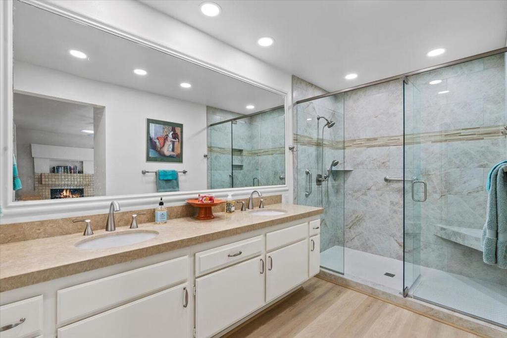 Santa Rosa Cove Coun - Residential