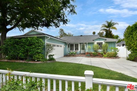 Photo of 12609 Milbank Street, Studio City, CA 91604 (MLS # 26789367)