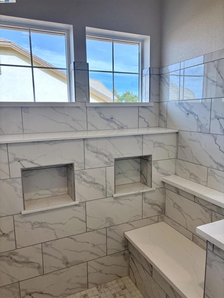 NEROLY ESTATES - Residential