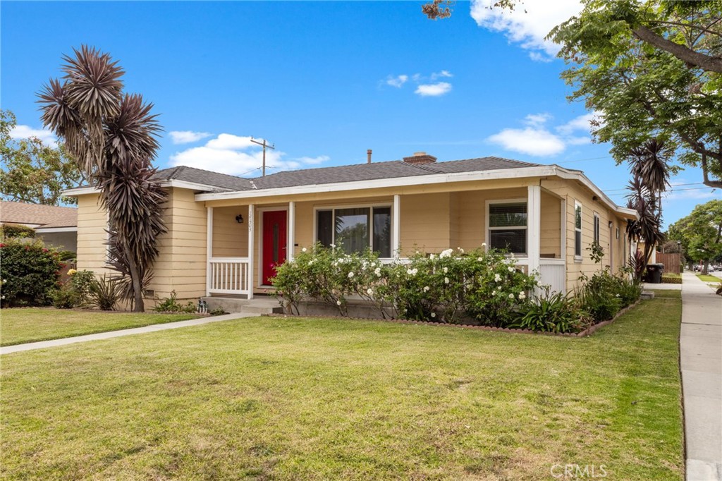 14403 Horst Avenue