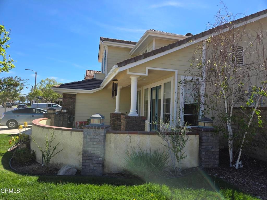 Photo of 29047 Ironwood Lane, Saugus, CA 91390 (MLS # V1-35361)