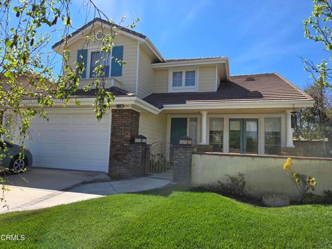 Photo of 29047 Ironwood Lane, Saugus, CA 91390 (MLS # V1-35361)