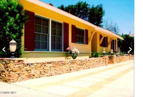 Photo of 2991 Camino Calandria, Thousand Oaks, CA 91360 (MLS # 226000853)