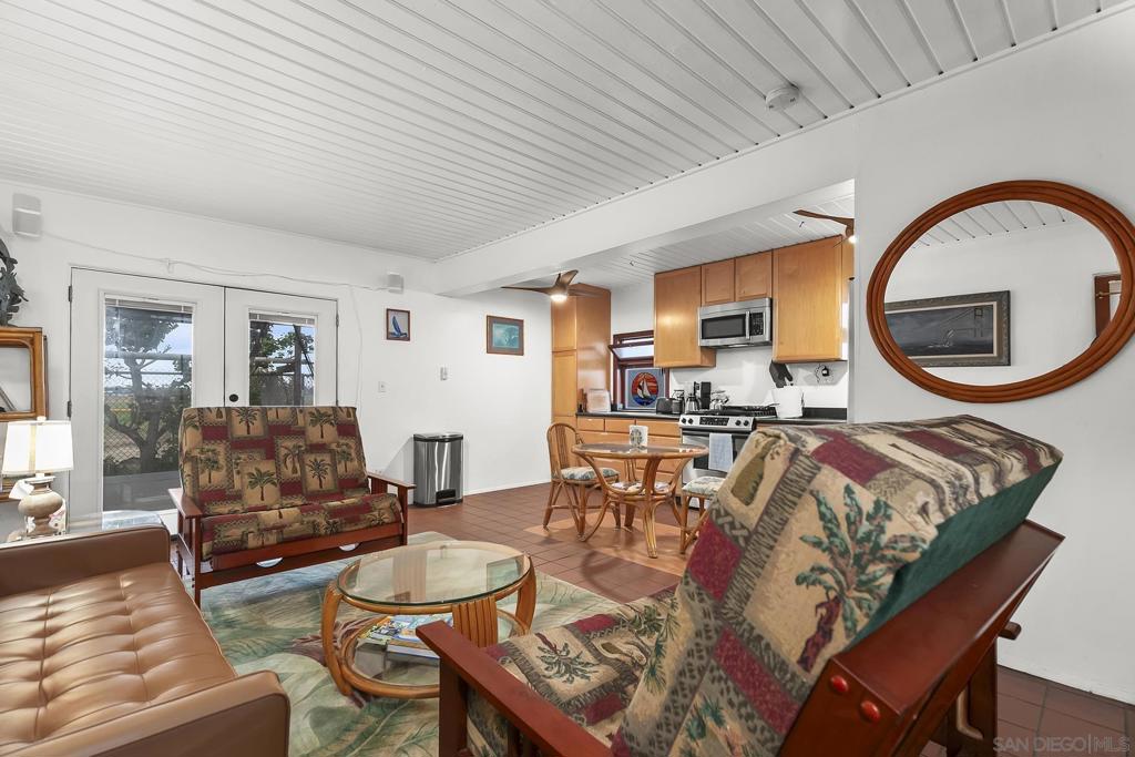 5038 40 W Point Loma Blvd