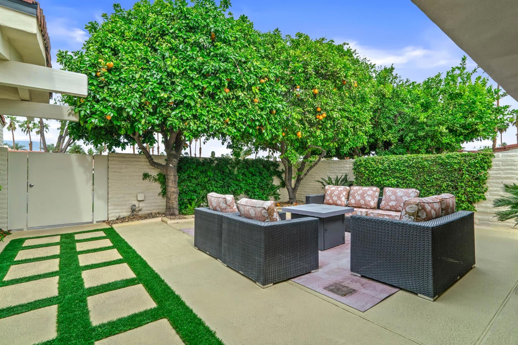 44848 Guadalupe Drive