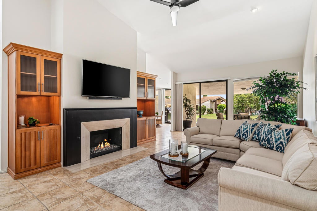 44848 Guadalupe Drive