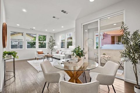 Photo of 2104 Vincenzo, San Jose, CA 95133 (MLS # ML82042166)