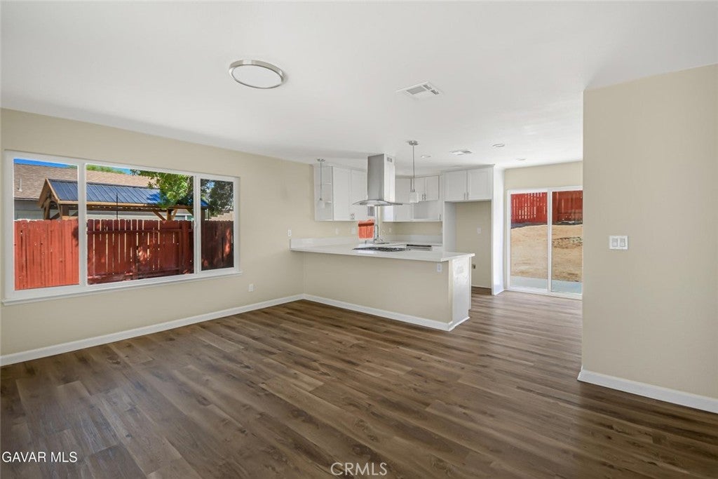 3716 W Avenue K10