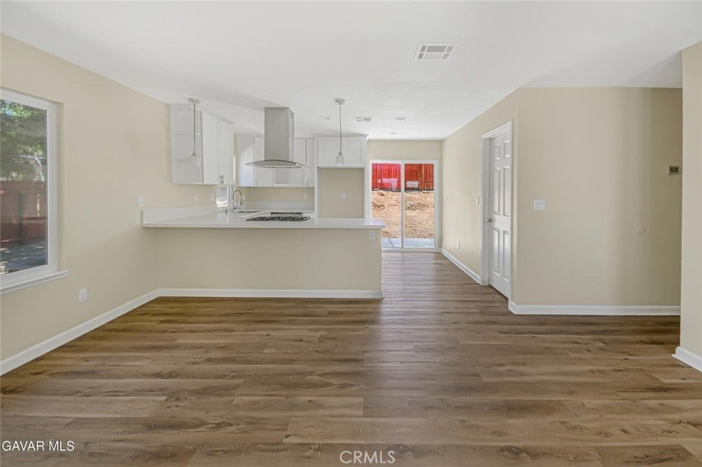 3716 W Avenue K10