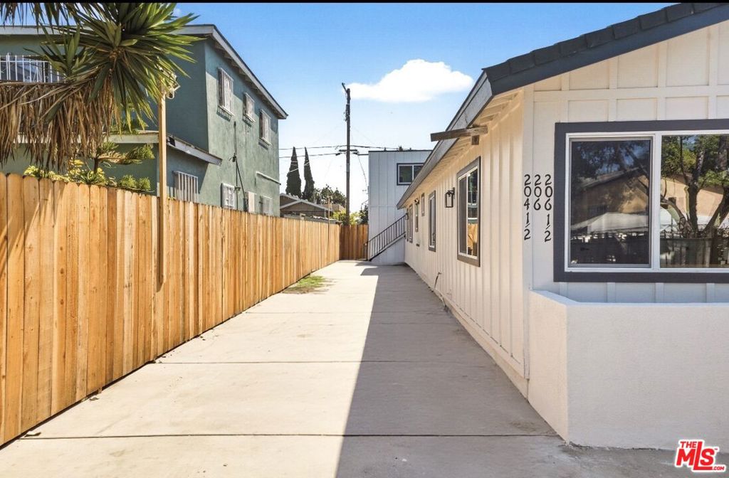 204 E 88th Street 204