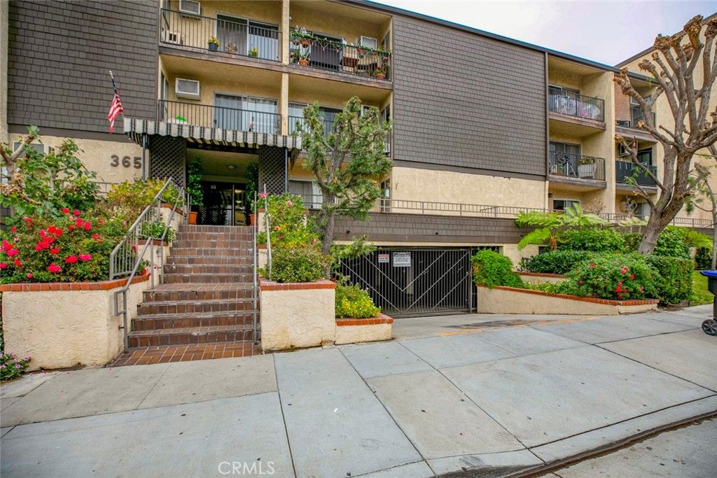 Photo of 365 Burchett Street #217, Glendale, CA 91203 (MLS # GD26071546)