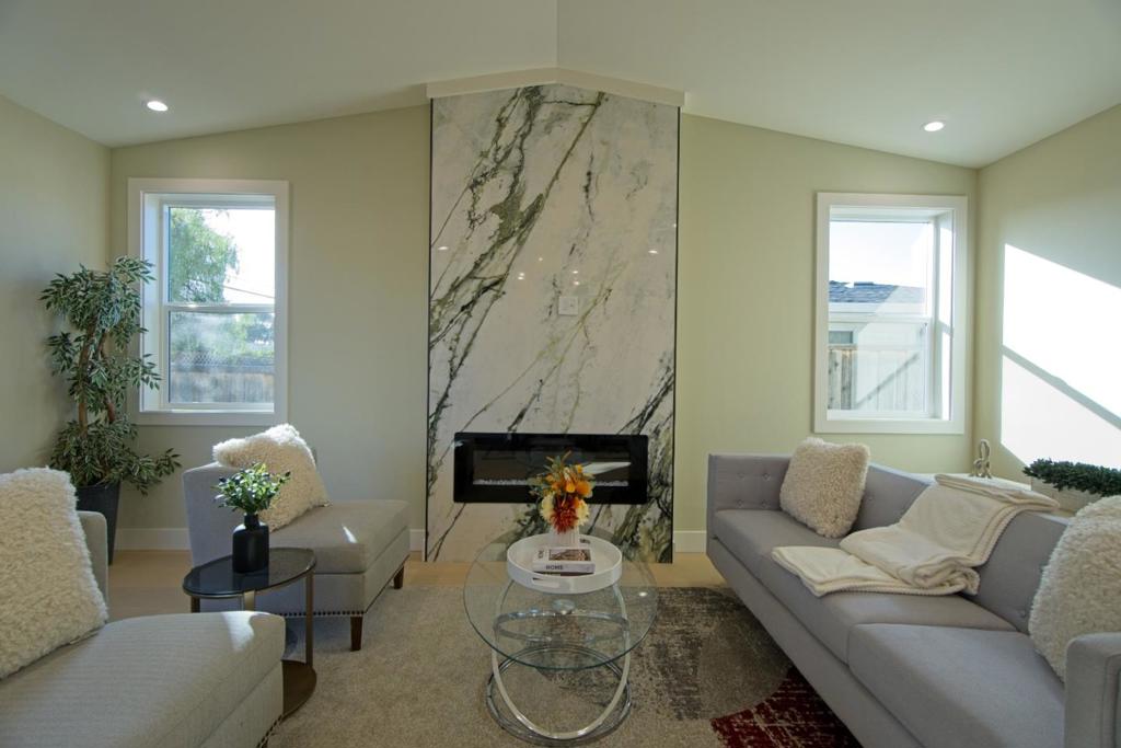 2448 Moraine Drive