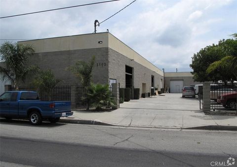 Photo of 2102 2102 Loma #B, South El Monte, CA 91733 (MLS # SW25235414)