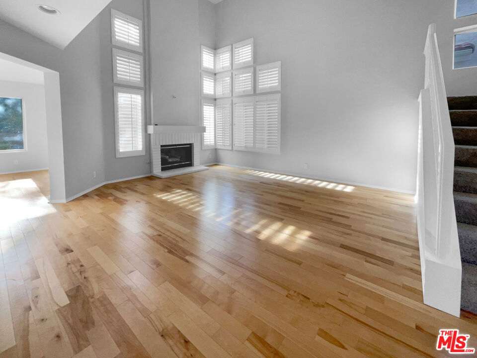 650 Twin Peaks Avenue