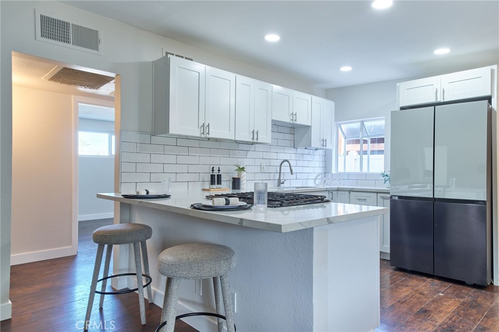 Cathedral City Cove (33611) - Residential