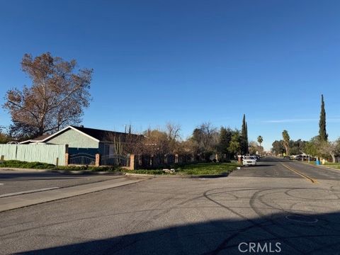24595 4th San Bernardino CA 92410