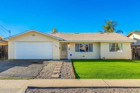 1440 Wilson Ave Escondido CA 92027