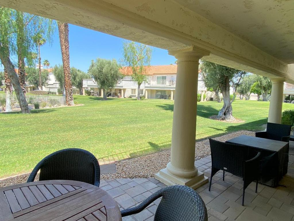 Desert Falls C.C. - Residential Lease