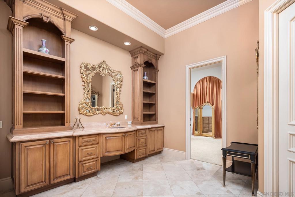 Rancho Santa Fe - Residential