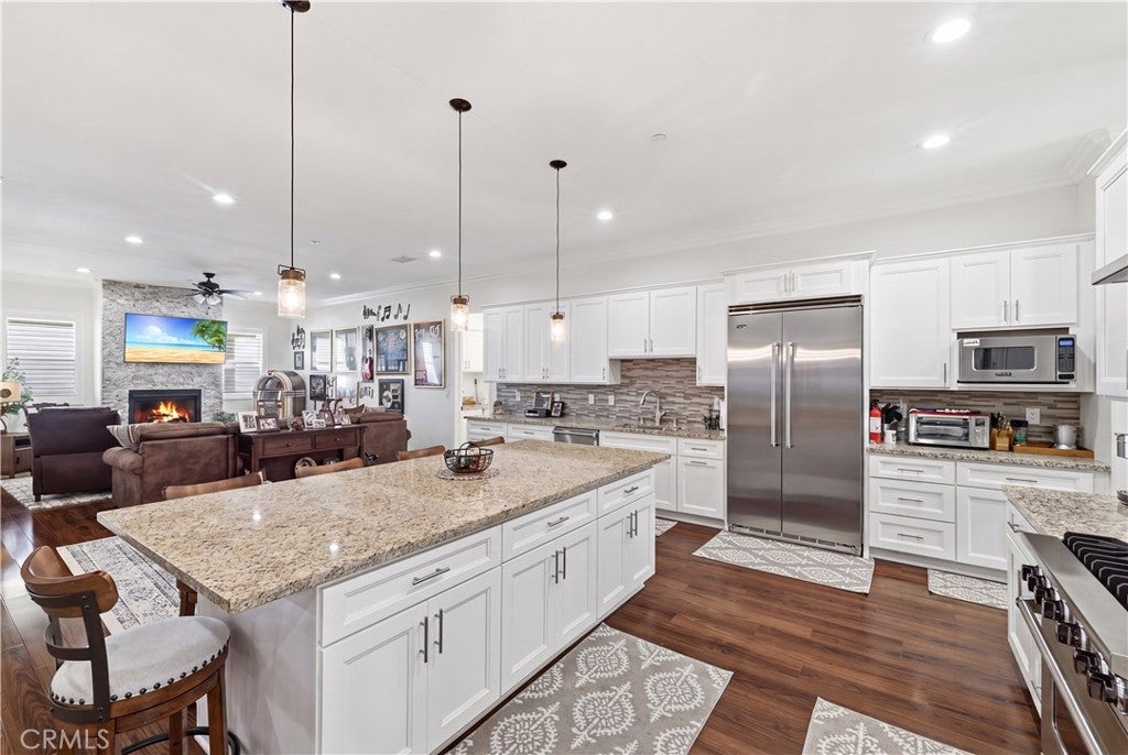 20451 Paseo Montana