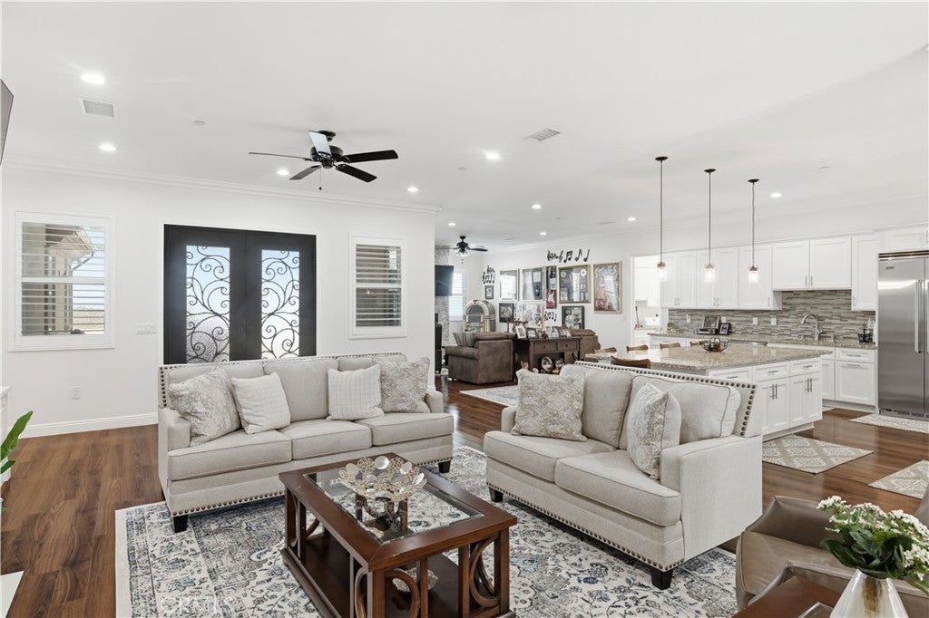 20451 Paseo Montana