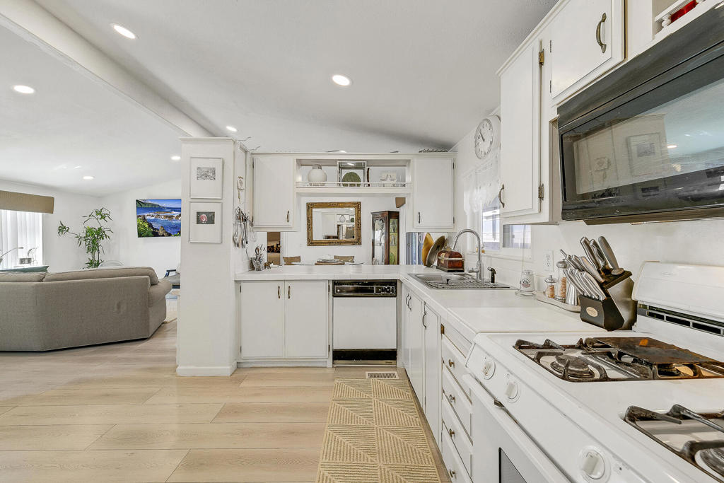 Desert Grove - Residential Lease